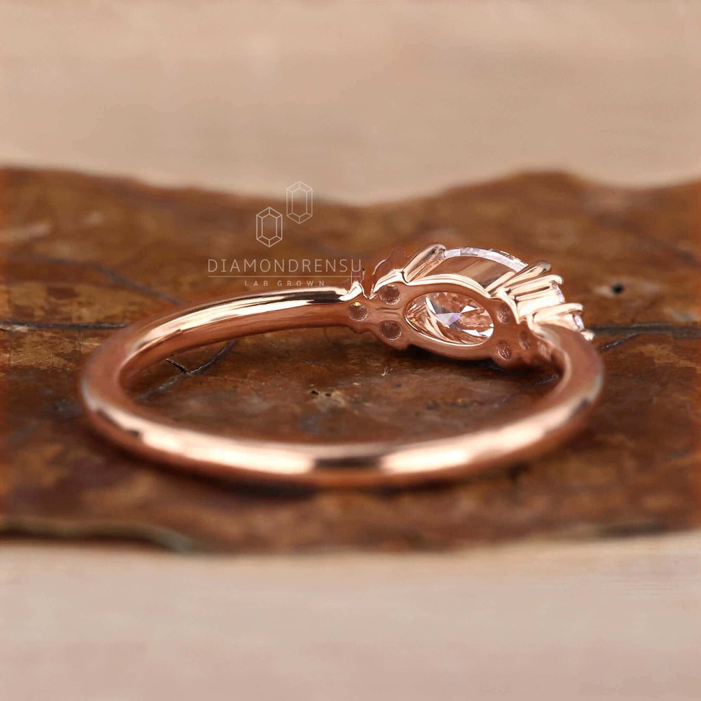 0.50 to 1.50 CT Oval Lab Grown Diamond Muse Engagement Ring