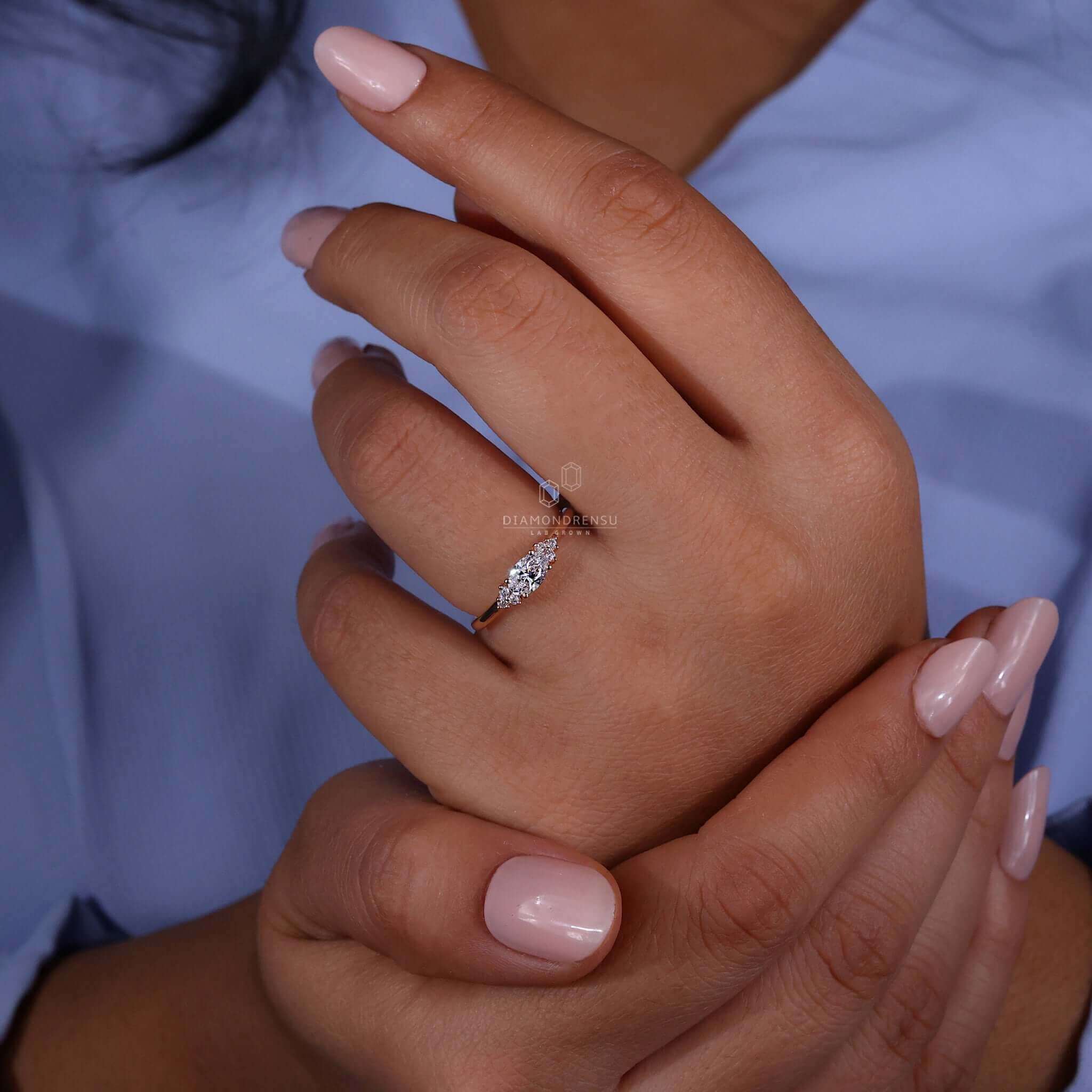 0.50 to 1.50 CT Oval Lab Grown Diamond Muse Engagement Ring