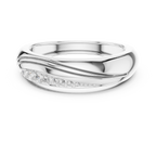 0.14 CT Curved Pavé Diamond Wedding Band